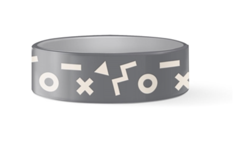 Fringe XO Shape Dog Bowl Medium